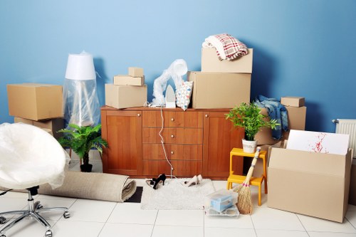 Man and van moving service in South Kensington street
